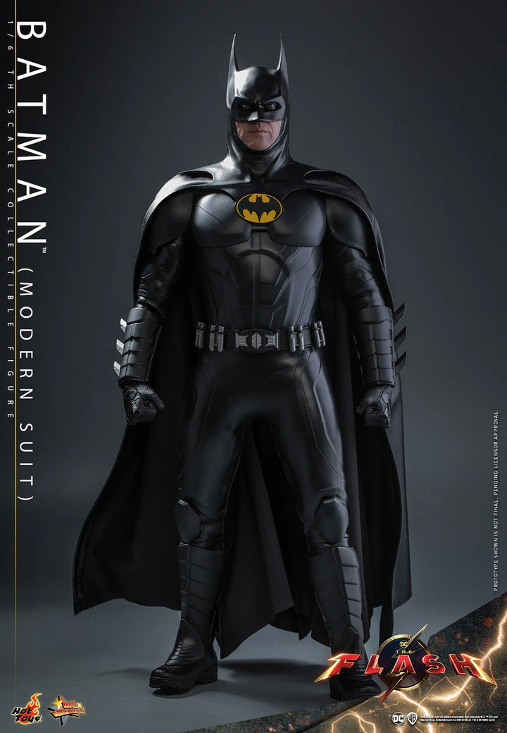 Hot Toys DC Comics Batman (Modern Suit) 1/6th Scale Figure