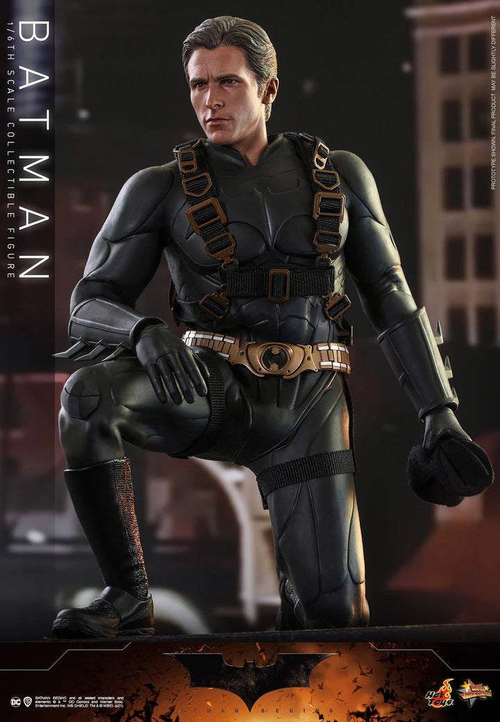 Hot Toys DC Batman The Dark Knight Batman Begins 1/6th Scale Figure