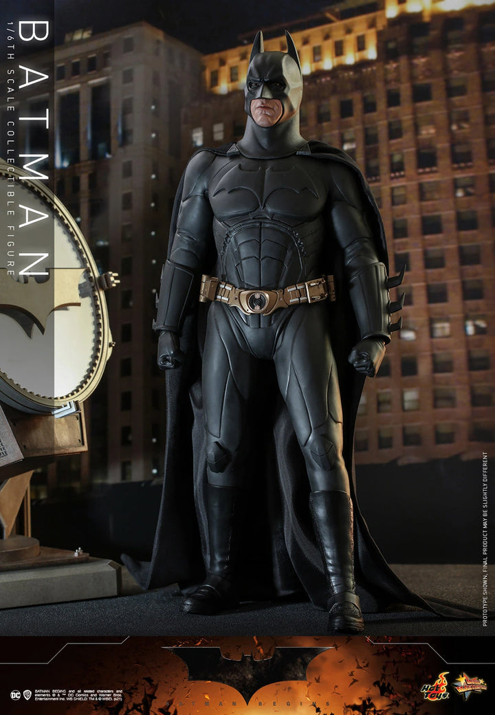 Hot Toys DC Batman The Dark Knight Batman Begins 1/6th Scale Figure