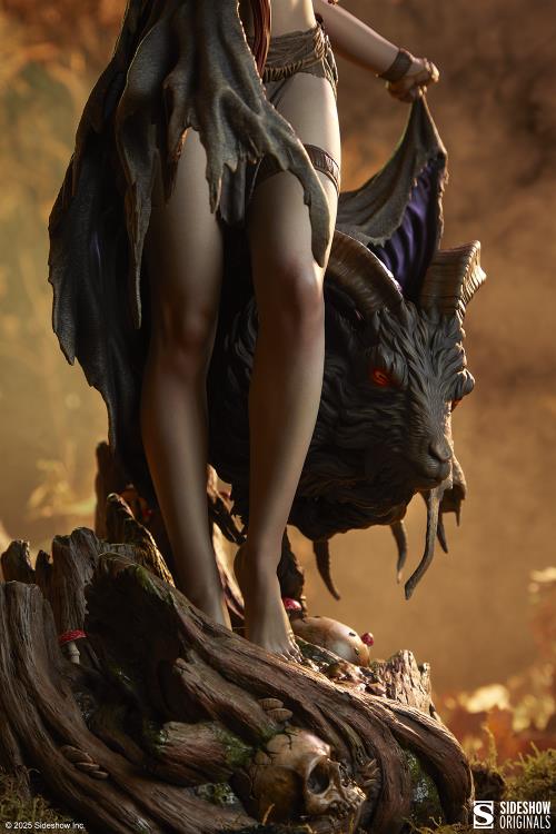 Sideshow Originals Witch of the Woods Sideshow Premium Format Figure 59 cm