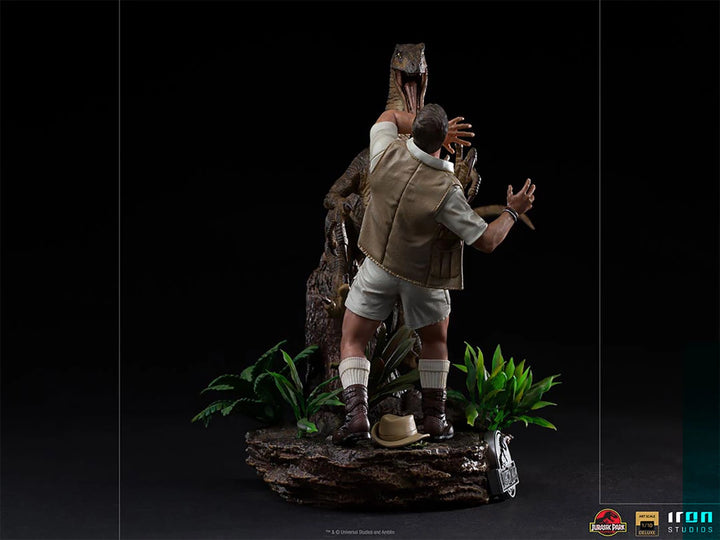 Iron Studios Jurassic Park Clever Girl 1/10 Deluxe Art Scale Statue