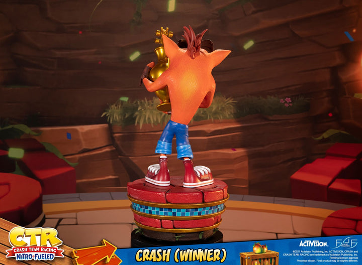 First4Figures Crash Bandicoot Team Racing Nitro-Fueled Winner Crash Statue