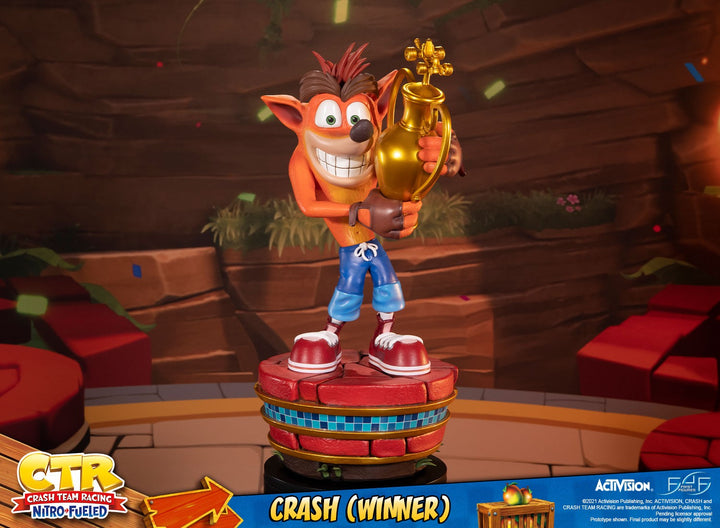 First4Figures Crash Bandicoot Team Racing Nitro-Fueled Winner Crash Statue
