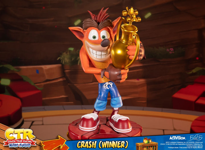 First4Figures Crash Bandicoot Team Racing Nitro-Fueled Winner Crash Statue