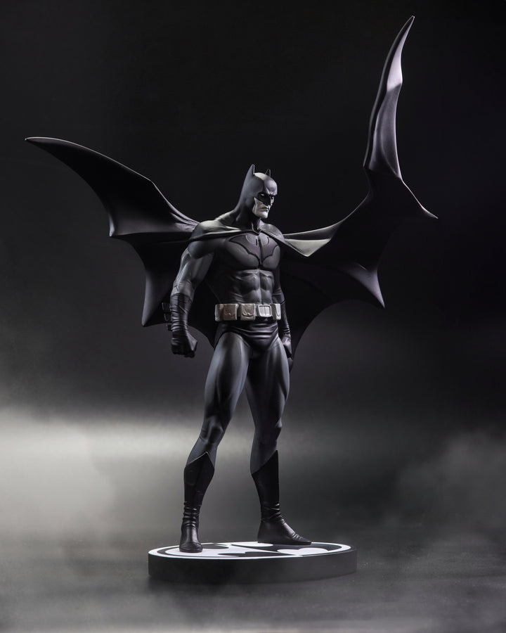 DC Designer Series Batman Black & White By Jorge Jimenez 1/10 Scale Limited Edition Statue
