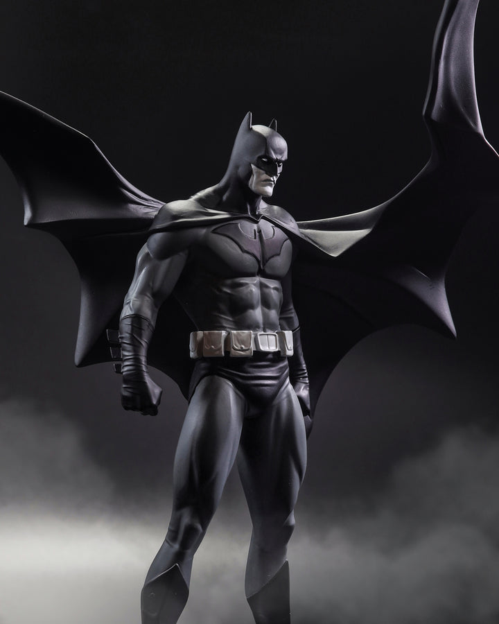 DC Designer Series Batman Black & White By Jorge Jimenez 1/10 Scale Limited Edition Statue