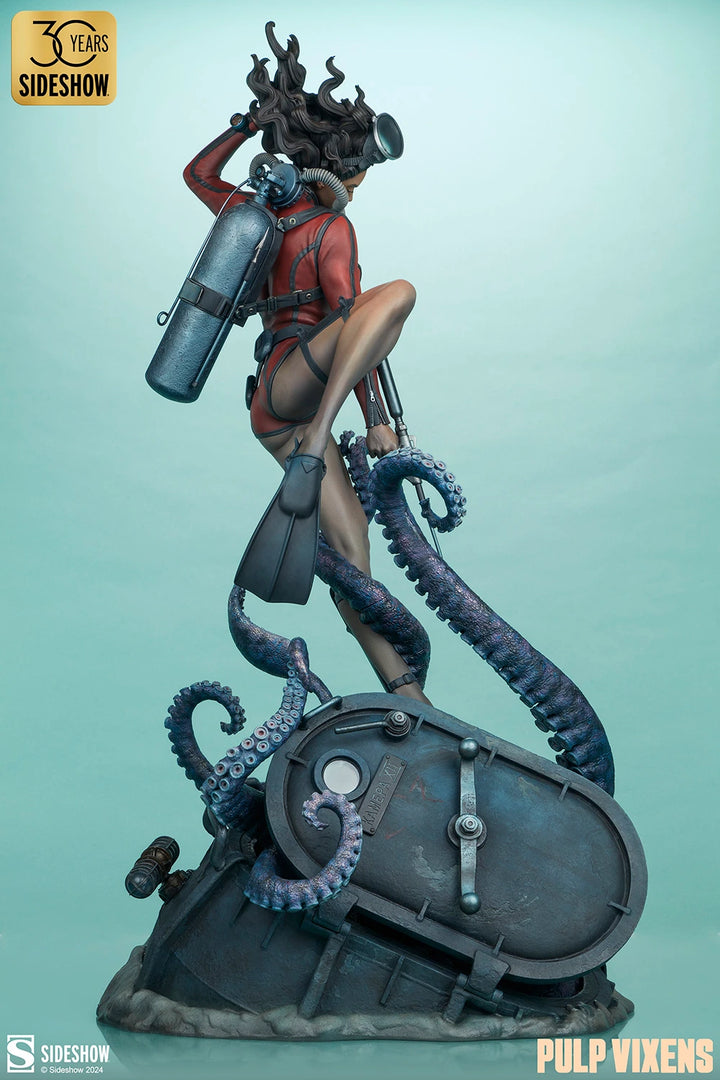 Sideshow Pulp Vixens: Deep Down Premium Format 24" Statue