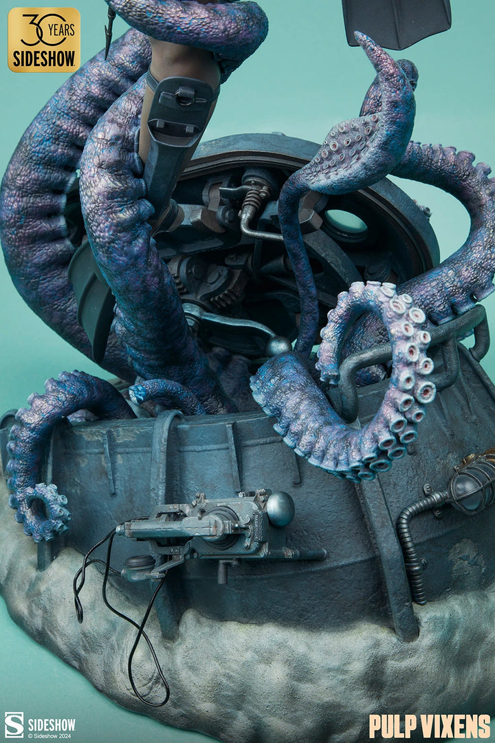 Sideshow Pulp Vixens: Deep Down Premium Format 24" Statue