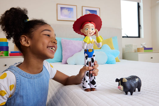Disney and Pixar Toy Story 5 Critter Talk Jessie, 12" Action Figure