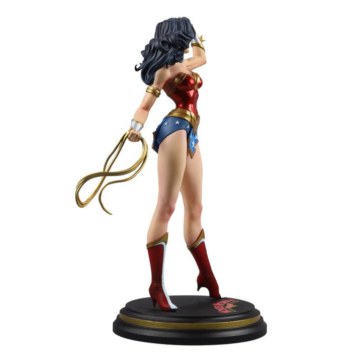 McFarlane Cover Girls Of the DC Universe Wonder Woman (J. Scott Campbell) 1/8 Scale Limited Edition Statue
