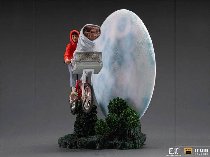 Iron Studios E.T. the Extra-Terrestrial E.T. & Elliot Deluxe 1/10 Art Scale Limited Edition Statue