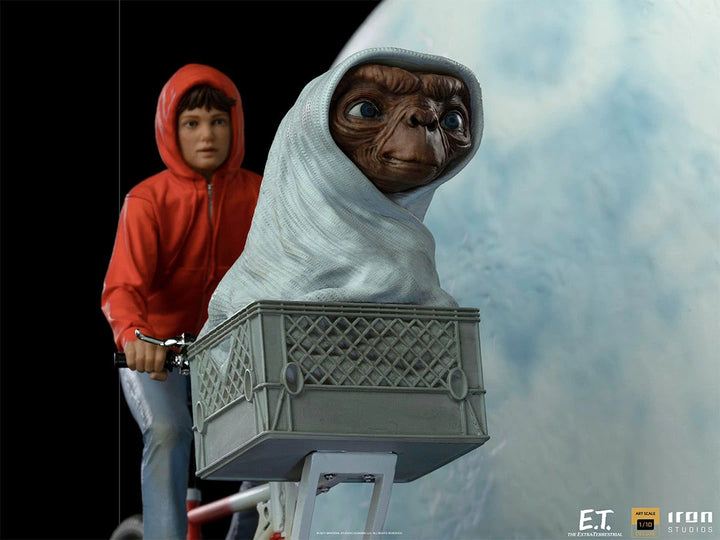 Iron Studios E.T. the Extra-Terrestrial E.T. & Elliot Deluxe 1/10 Art Scale Limited Edition Statue