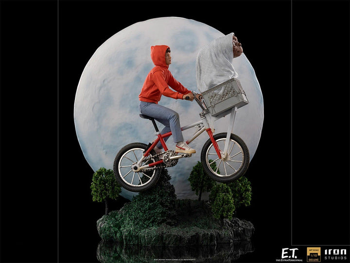 Iron Studios E.T. the Extra-Terrestrial E.T. & Elliot Deluxe 1/10 Art Scale Limited Edition Statue