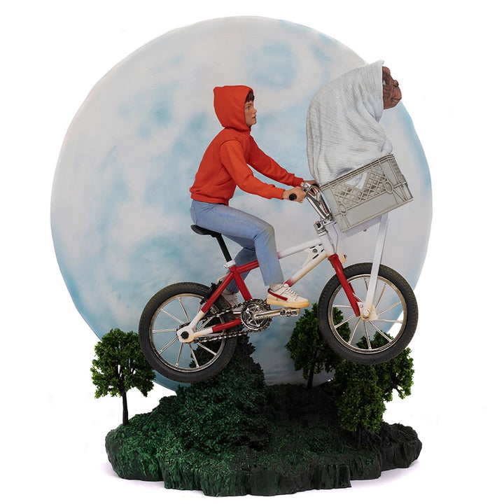 Iron Studios E.T. the Extra-Terrestrial E.T. & Elliot Deluxe 1/10 Art Scale Limited Edition Statue