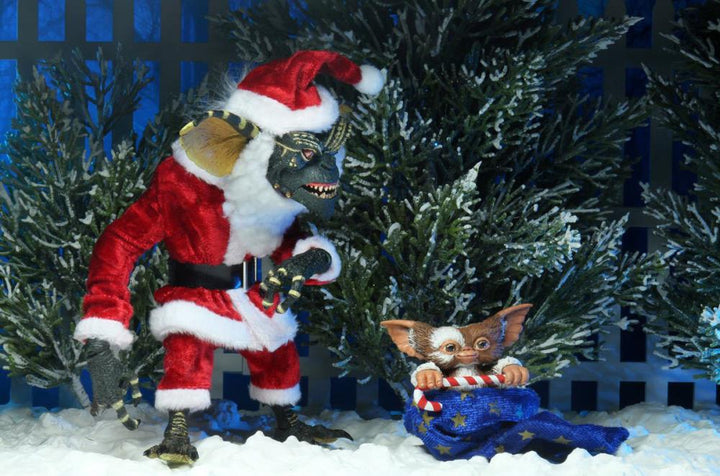 NECA Gremlins Santa Stripe & Gizmo Ultimate 7" Action Figure Two-Pack