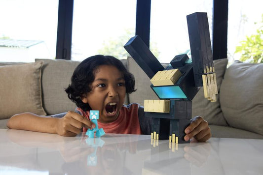 Minecraft Dungeons II Twisted Warden Figure