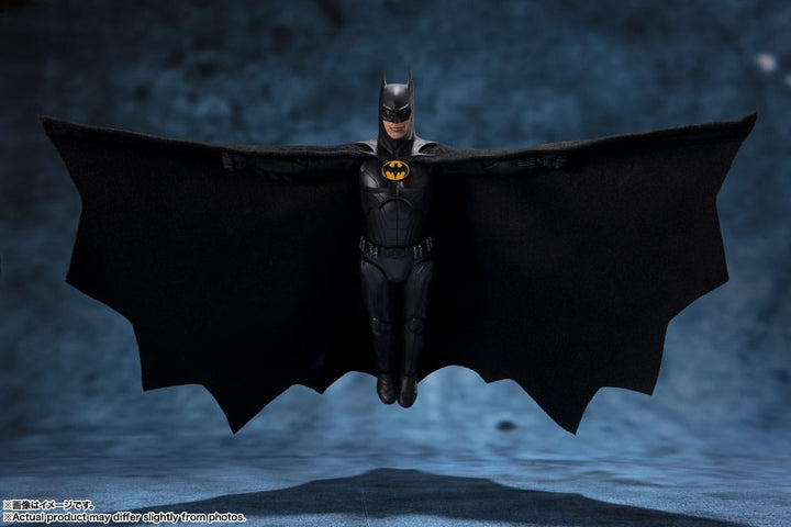 DC The Flash Movie S.H.Figuarts Batman Action Figure