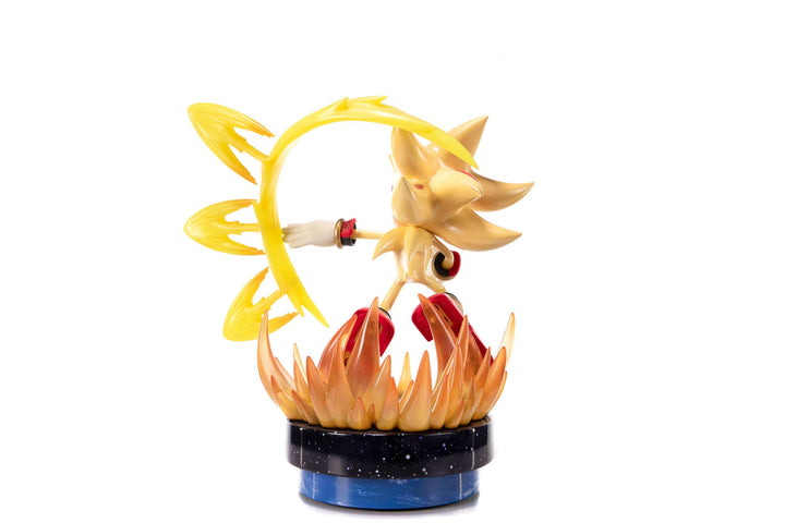 First4Figures Sonic The Hedgehog Super Shadow Statue