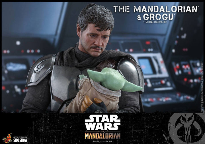 Hot Toys Star Wars The Mandalorian The Mandalorian and Grogu Deluxe 1/6 Scale Figures