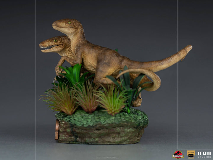 Iron Studios Jurassic Park Just The Two Raptors Deluxe 1/10 Scale Statue