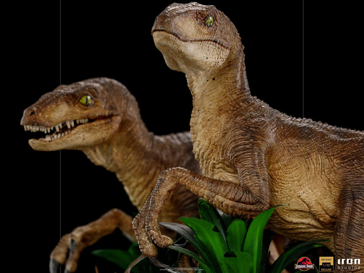 Iron Studios Jurassic Park Just The Two Raptors Deluxe 1/10 Scale Statue