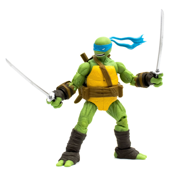 Teenage Mutant Ninja Turtles BST AXN Comic Heroes Leonardo Action Figure : PRE-ORDER ETA MAY