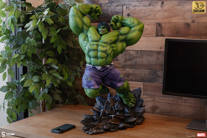 Sideshow Marvel Premium Format Hulk (Classic) 1/4 Scale Statue