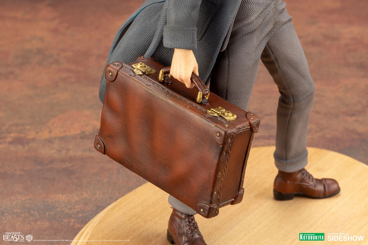 Fantastic Beasts The Crimes of Grindelwald ArtFX+ Newt Scamander Statue