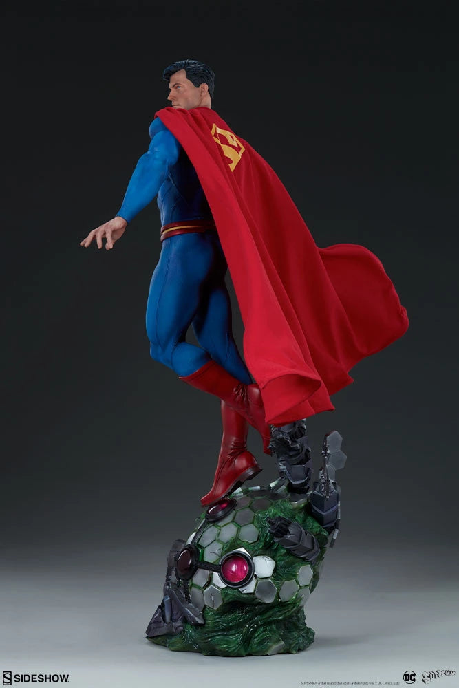 Sideshow Superman Premium Format 26" Limited Edition Figure