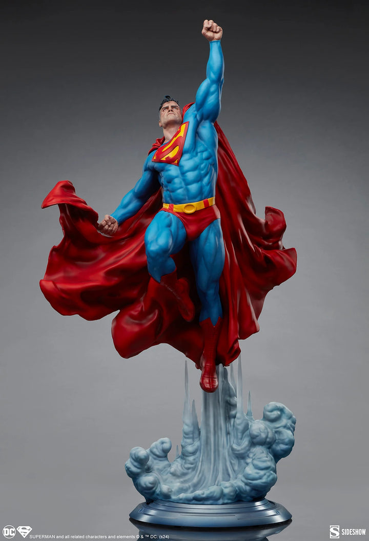 Sideshow DC Comics Premium Format Superman (Soaring) 33" Statue