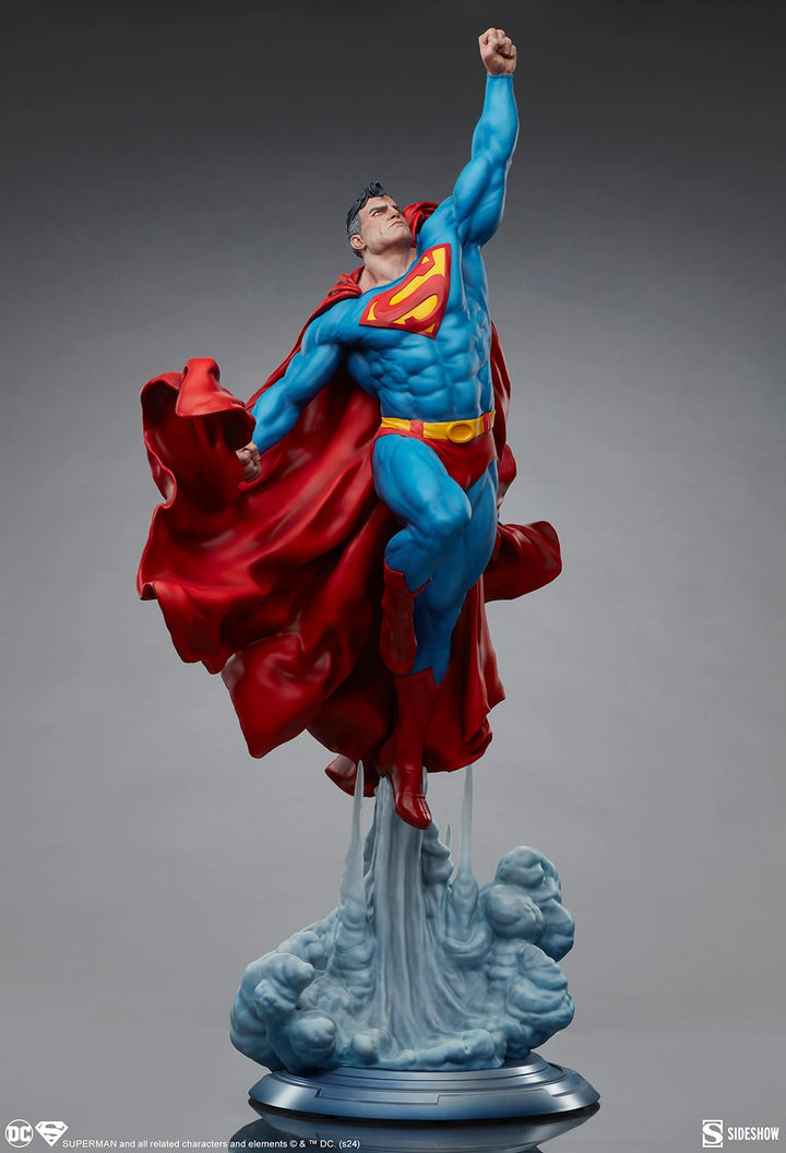 Sideshow DC Comics Premium Format Superman (Soaring) 33" Statue