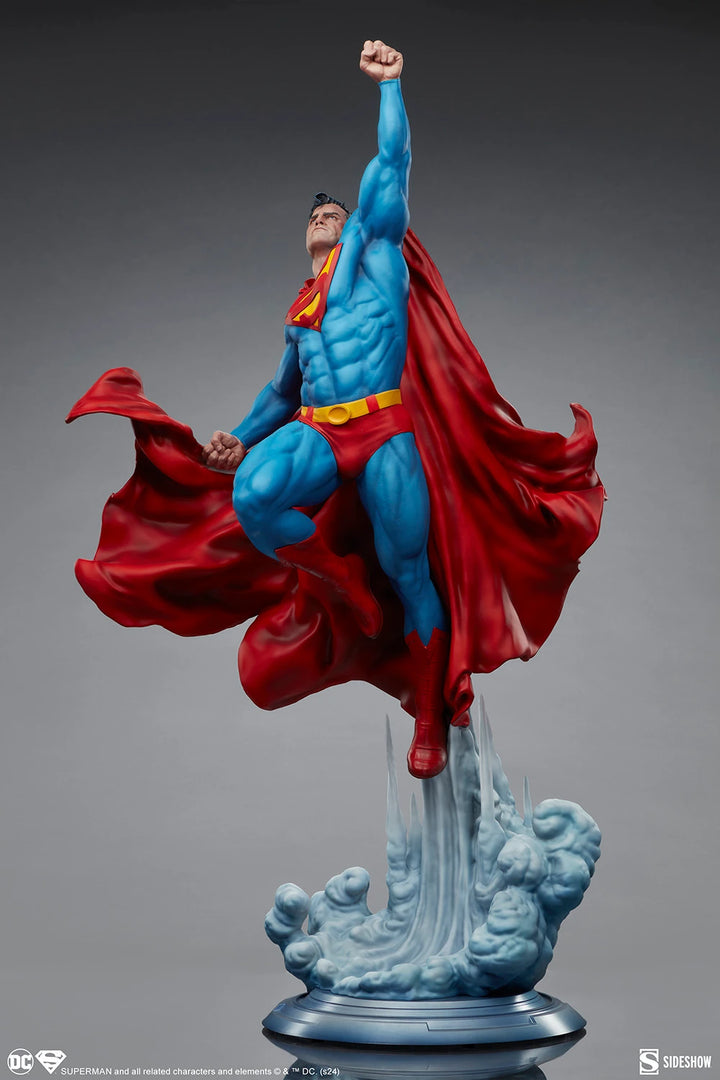Sideshow DC Comics Premium Format Superman (Soaring) 33" Statue