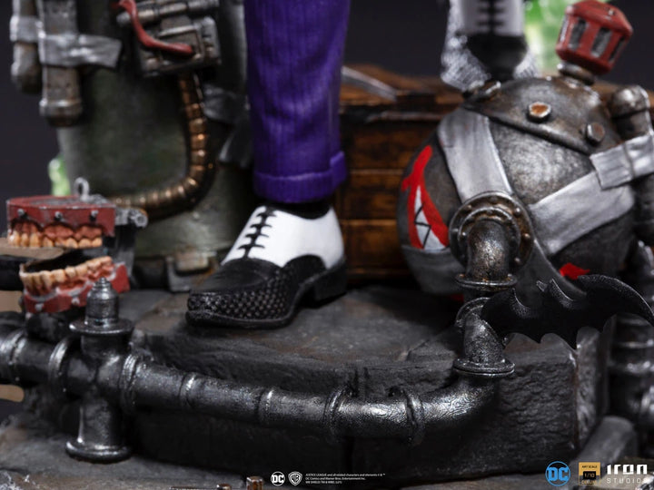 Iron Studios DC Comics The Joker 1/10 Deluxe Art Scale Statue