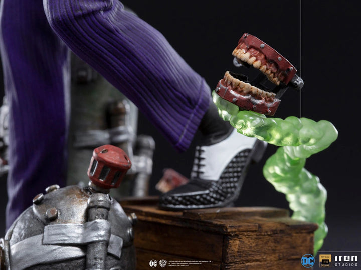Iron Studios DC Comics The Joker 1/10 Deluxe Art Scale Statue