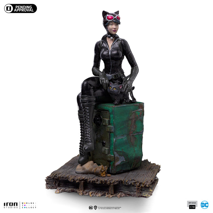 Iron Studios Gotham City Sirens Catwoman 1/10 Art Scale Limited Edition Statue