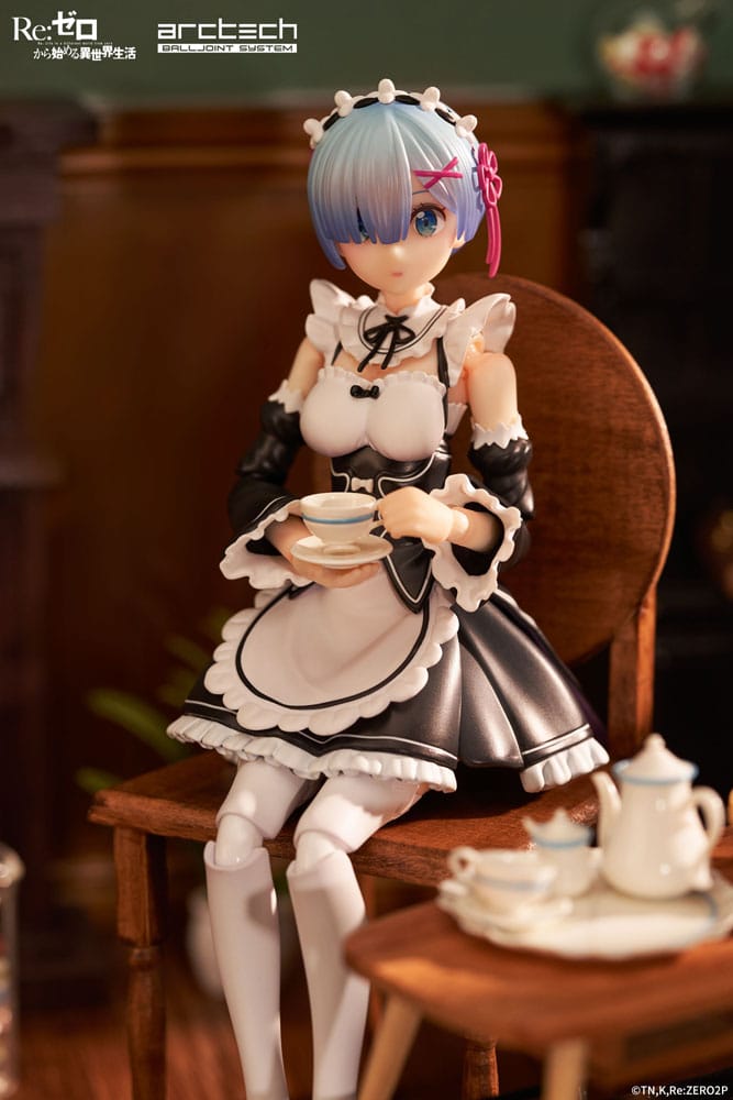 Rem Re Zero Starting Life in Another World Arctech Posable Series Action Figure 1 8 Scale 20 cm