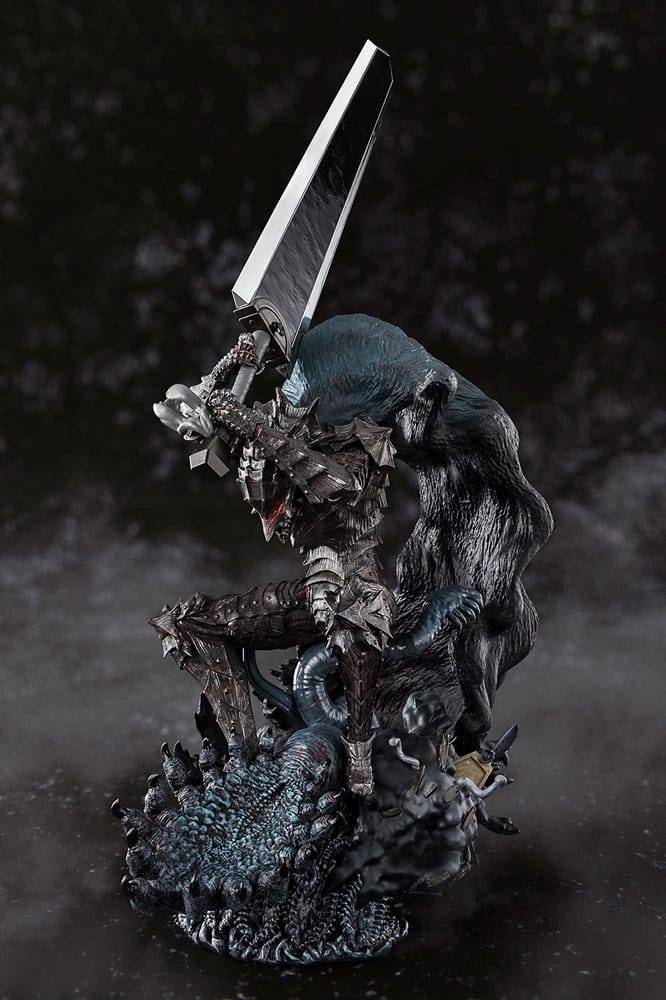 Figuarts ZERO Berserk Guts Berserker Armor Metallic Touch 1/6 Scale PVC Statue