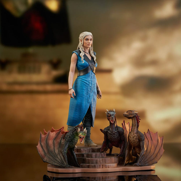 Game of Thrones Gallery Daenerys Targaryen Figure Diorama