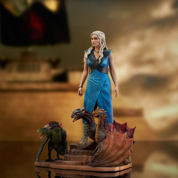 Game of Thrones Gallery Daenerys Targaryen Figure Diorama