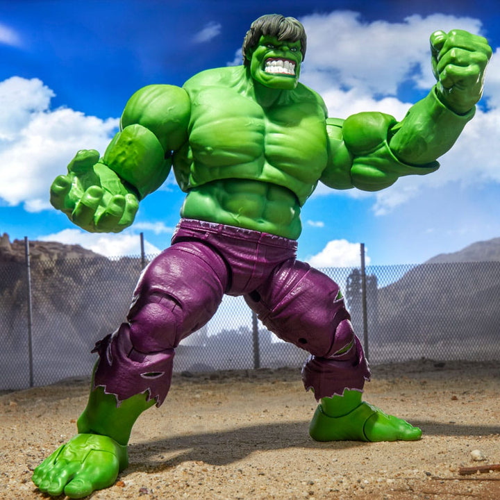Marvel Legends Maximum Series Hulk 8.5" Scale Action Figure