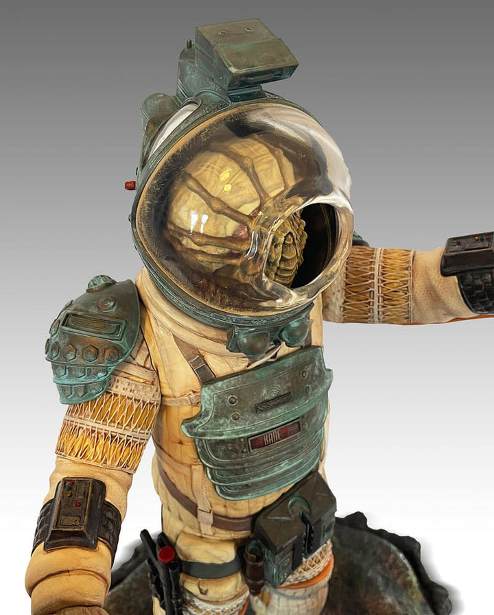 Hollywood Collectibles Officer Kane Alien 1/4 Scale Statue 56 cm