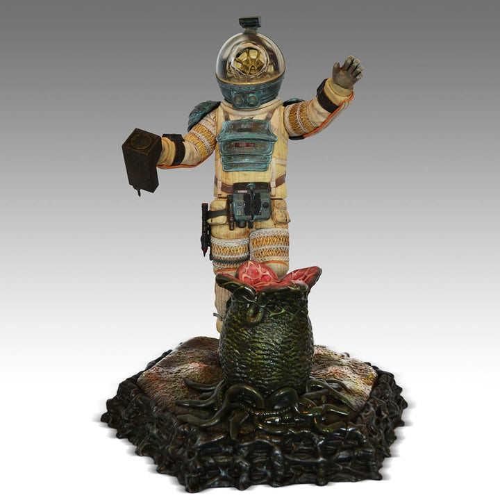 Hollywood Collectibles Officer Kane Alien 1/4 Scale Statue 56 cm
