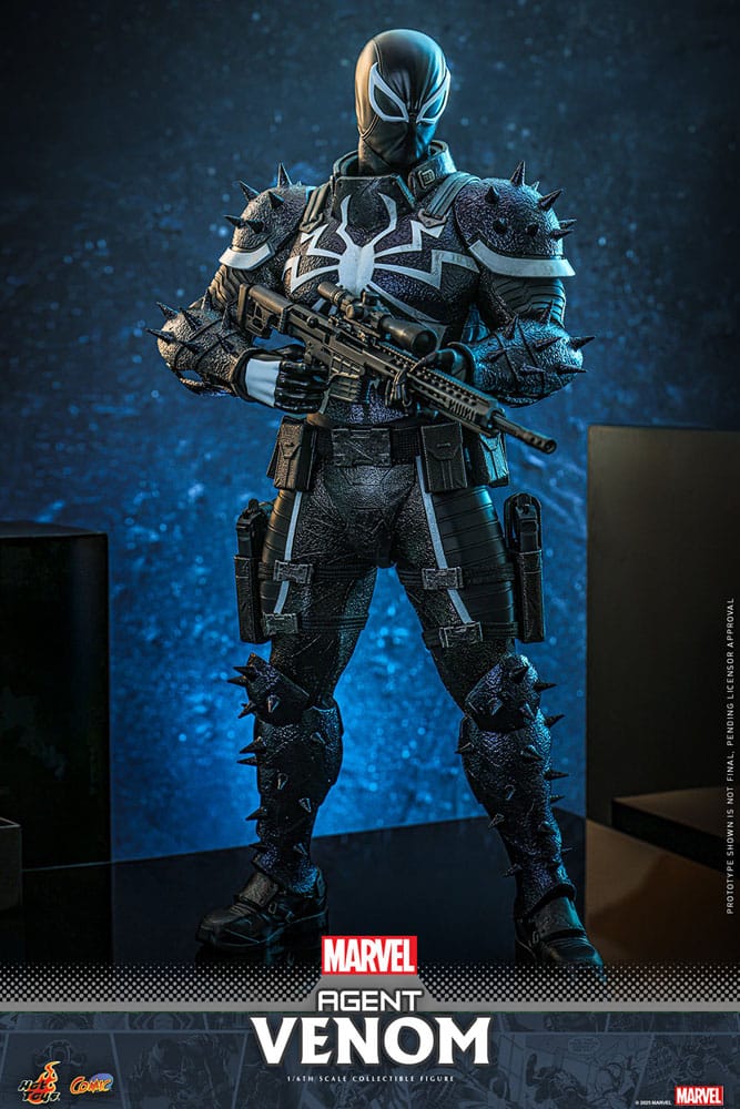 Hot Toys Marvel Comics Agent Venom 1/6th Scale Figure