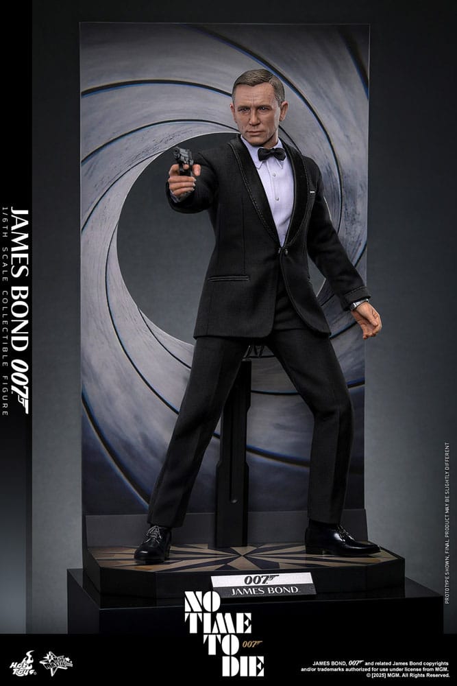 Hot Toys James Bond No Time to Die James Bond 1/6th Scale Figure