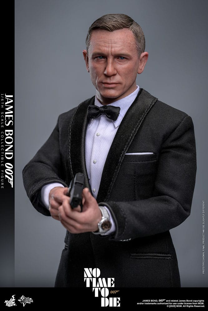 Hot Toys James Bond No Time to Die James Bond 1/6th Scale Figure