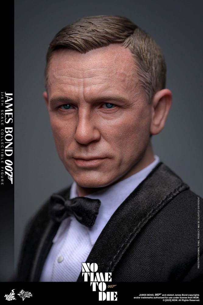 Hot Toys James Bond No Time to Die James Bond 1/6th Scale Figure