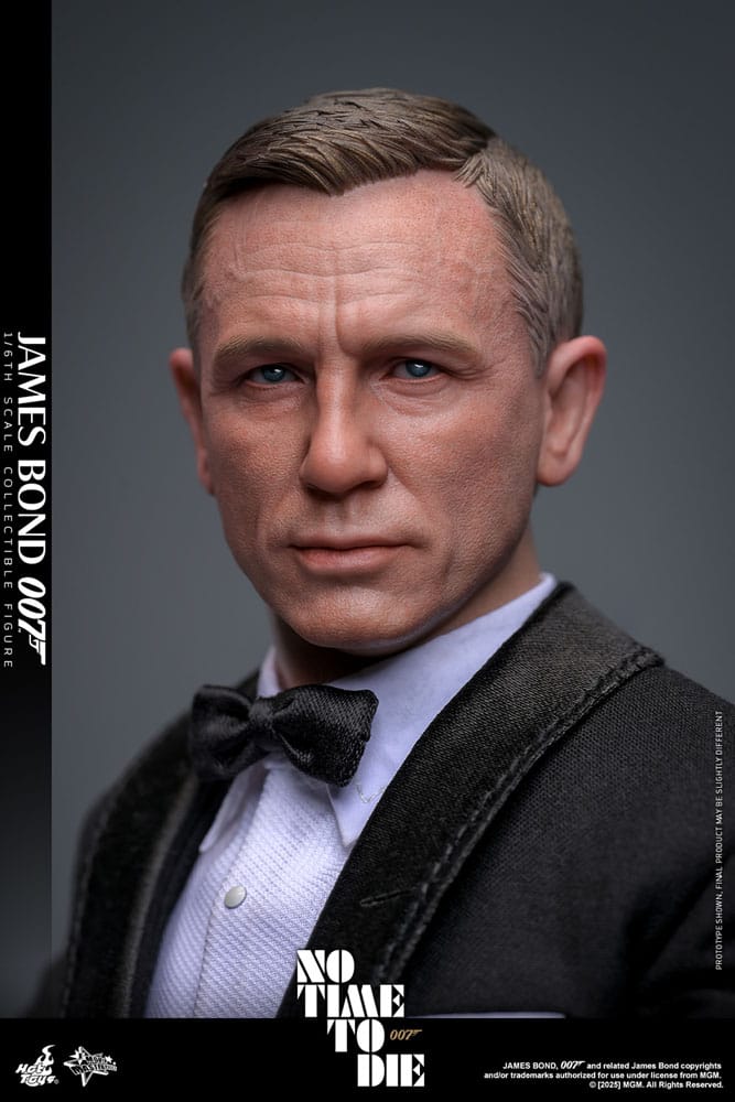 Hot Toys James Bond No Time to Die James Bond 1/6th Scale Figure