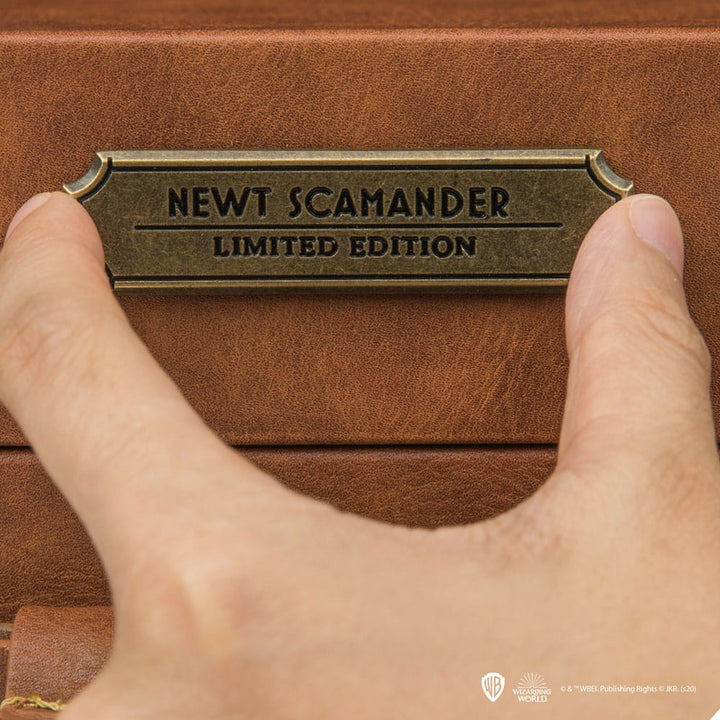 Wizarding World Fantastic Beasts 1/1 Scale Newt Scamander Limited Edition Replica Suitcase