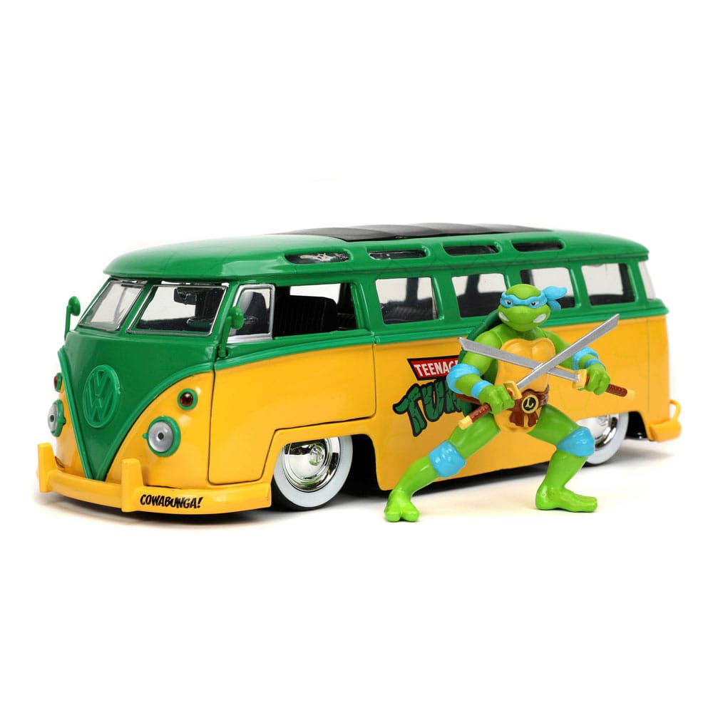 Teenage Mutant Ninja Turtles Leonardo 1962 VW Bus Diecast Model 124