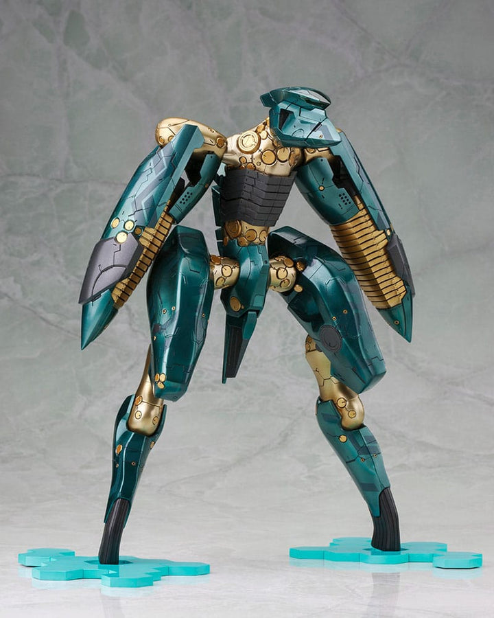 Metal Gear Solid 4 Guns of the Patriots Metal Gear Ray 1/100 Scale Plastic Model Kit